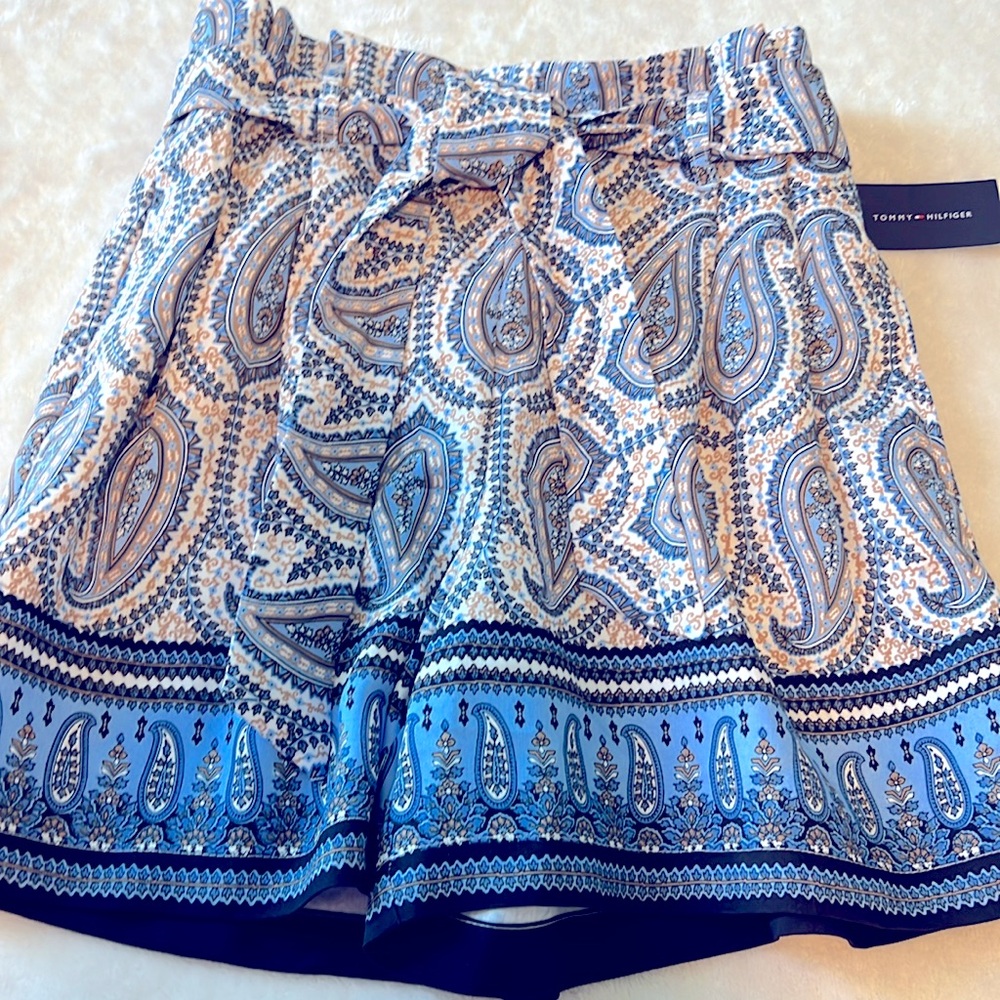 Tommy Halfinger shorts